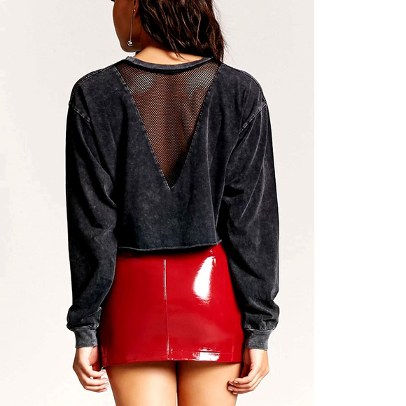 Boston Logo metal rock Raw Cut Official Crop Tee S M NWT - Picture 3 of 4